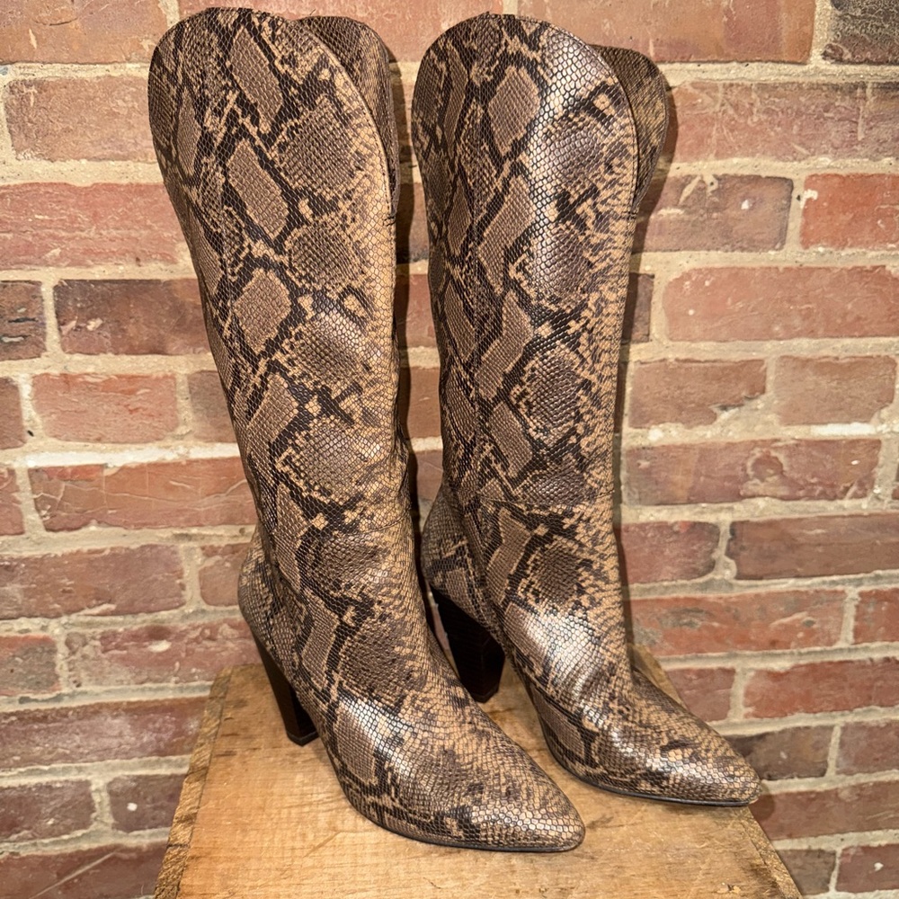 Snakeskin Pattern Boots - image 2